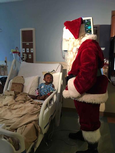 Thanksgiving Eve Indoor Parade Cheers Hospitalized Children At The